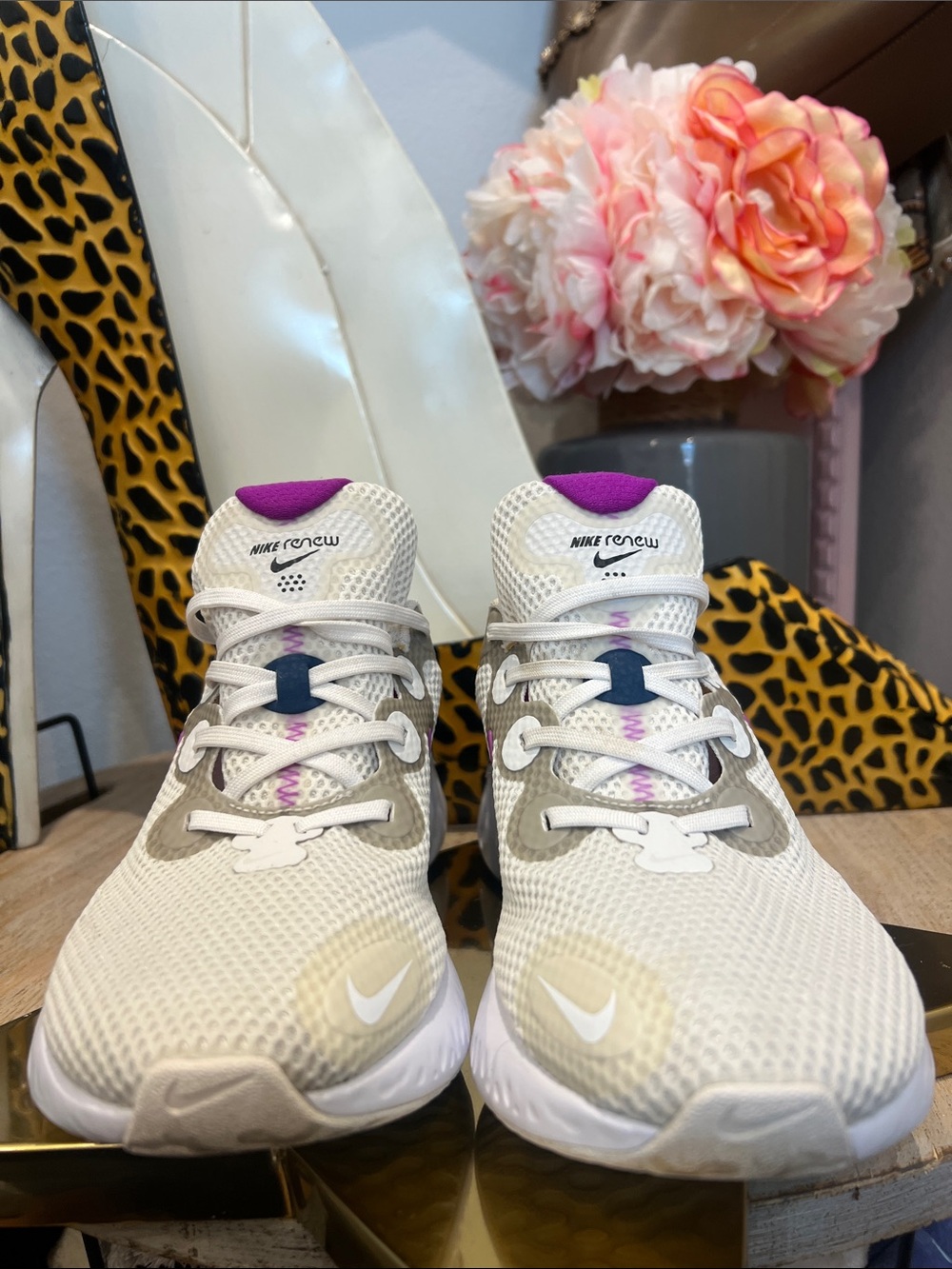Nike Renew Run Women’s Running Shoes — Size 11